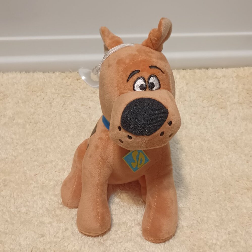 NIP ~ 9" Puppy Scooby-Doo Plush With Suction For Hanging